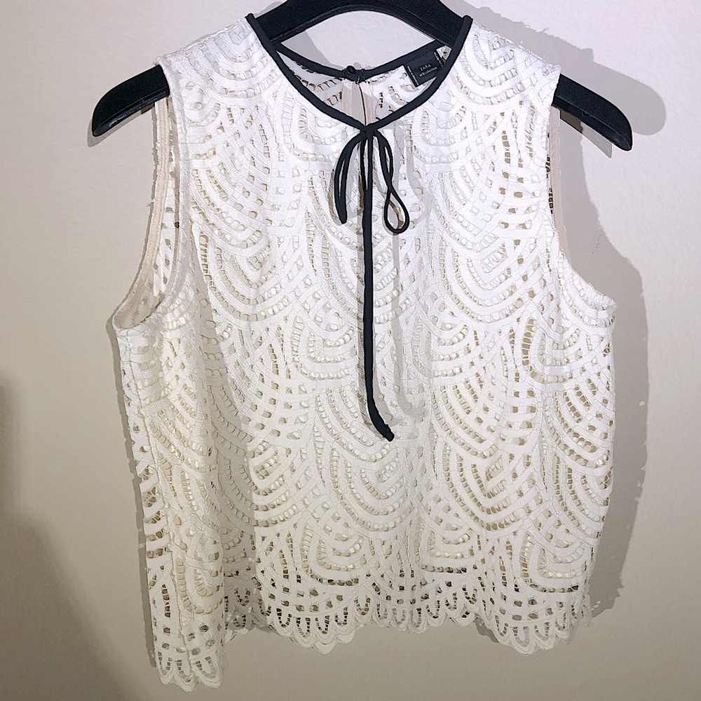 Zara Lace Sleeveless Crop Top